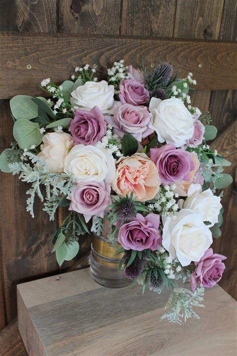 How Much Are Wedding Flowers: A Blooming Discussion on Budgets and Bouquets